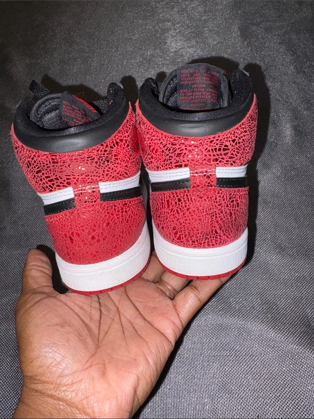 Jordan 1 High Og Rubys size 3Y